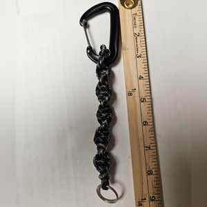 Paracord Carabiner Keychain 550 Cord Black - White‎
